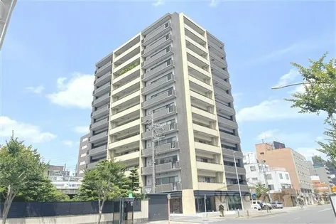 アーデン泉プレミア【5階】の外観