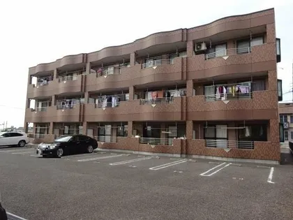 マンションソレイユ【1階】の外観