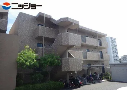 ホリーステージ城山【2階】の外観