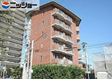 レジデンスシェーンブルン【1階】の外観