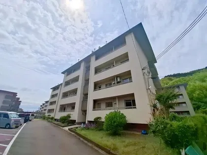 南円明寺ヶ丘団地16棟の画像