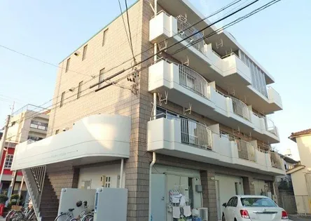 ロイヤルハウス喜多山【2階】の外観