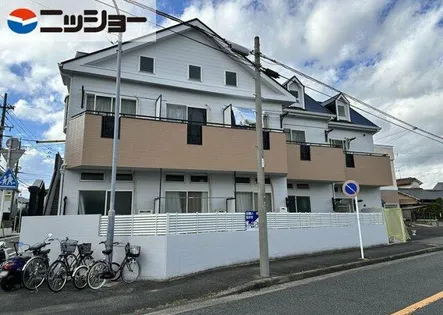 ニッシンハイツ高畑【2階】の外観