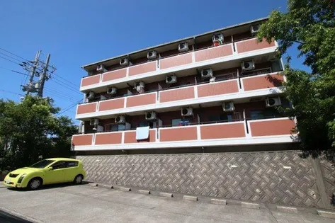 泉ヶ丘アイビースクエア【2階】の外観