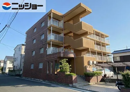 バル三番館【4階】の外観