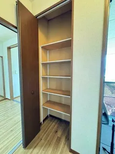 ペイサ-ジュ稲熊【2階】の内装