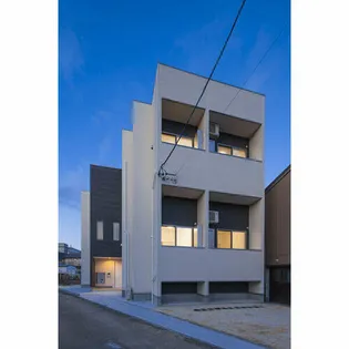 FAMILY STAGE堀田【2階】の外観