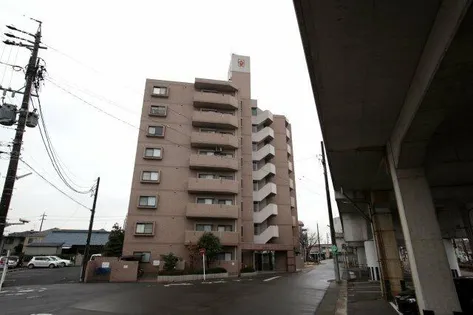 ラキャッスル小田井【1階】の外観