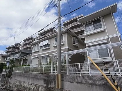 兵庫県神戸市須磨区多井畑東町【アパート】の外観