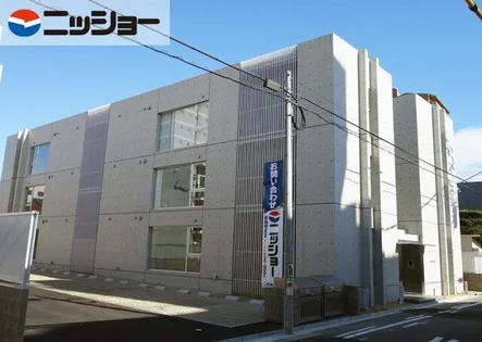 Calm cuatro【3階】の外観