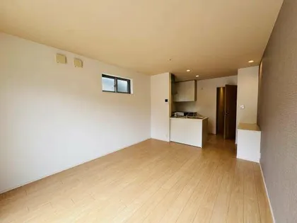 ヘーベルメゾン小本【1階】の居間