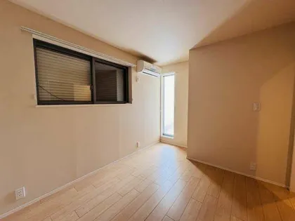 ヘーベルメゾン小本【1階】の居間