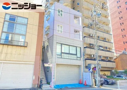 メゾンドールエスト【3階】の外観