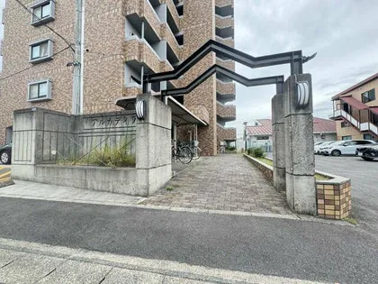 アルカディア【4階】の玄関