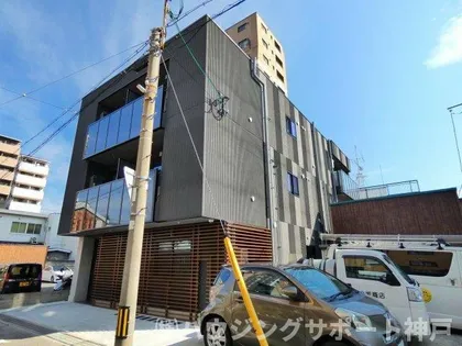 A-CUBE HONMACHI【1階】の外観