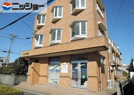 ジュネス歌里の画像