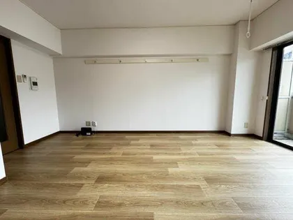 パティオ本郷【2階】の居間