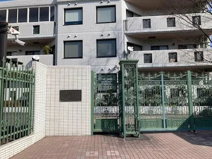 ヒルズ春山【102号室】の外観