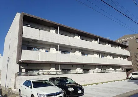 ホームクラルス【3階】の外観