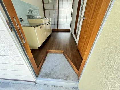 アドレッセ長久手【1階】の玄関