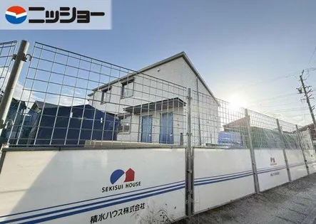 バトーエメロード C棟【2階】の外観