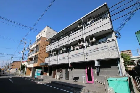 ヴァリー深井の画像