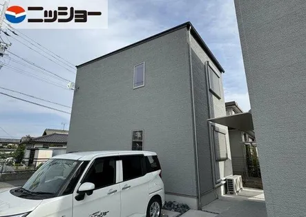 LA FREREPLUSNの画像