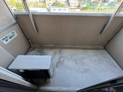 マーヴェラス自由が丘【3階】の玄関