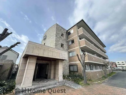 イングランドアヴェニュー1番館【4階】の外観