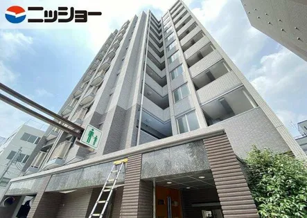 ロイヤルクレスト金山 803号【8階】の外観