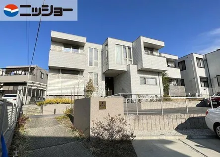 桜山舎【2階】の外観