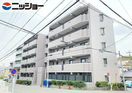 ウイスタリア ヴィラの画像