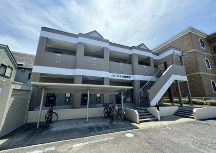 グリーンヒルズ図書館通りの画像