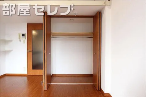 御器所フォーラム【206号室】の内装