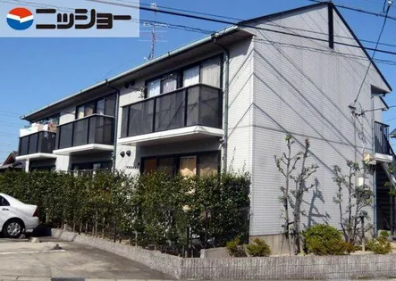 ロイヤル中平【2階】の外観