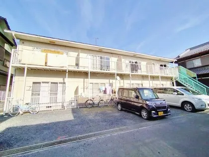 ハイネスグリーン名坂【2階】の外観