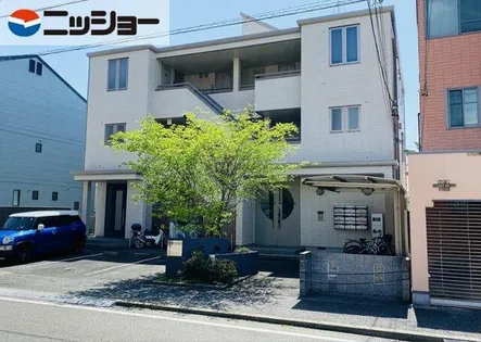 ホワイトベース【1階】の外観