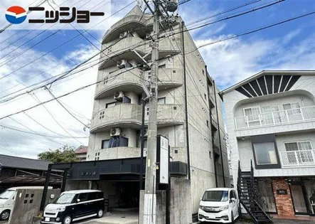 NATURE AND AIRの画像