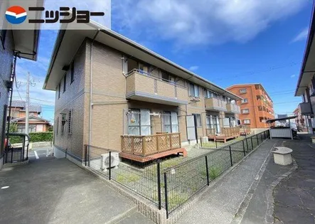 オーチャードタウンB棟【1階】の外観