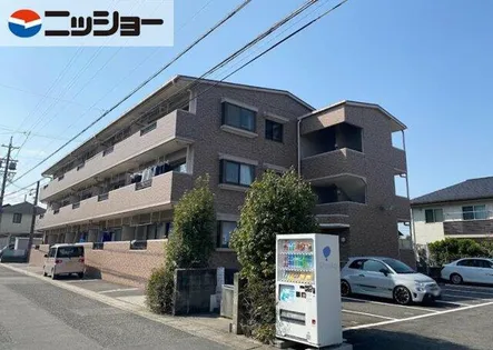 コーラル半田【3階】の外観