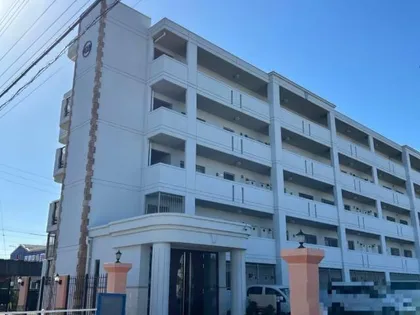 AGUN【5階】の外観