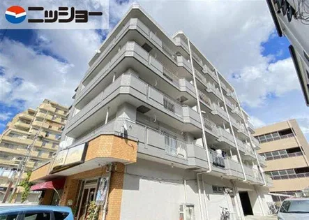 ユニーブル第8植田305号【3階】の外観