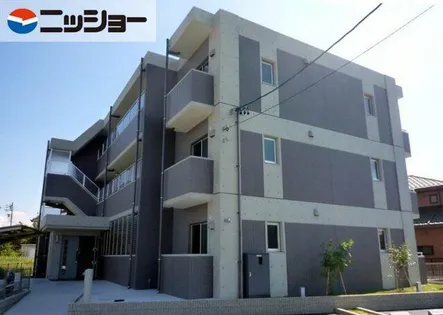 クオーレ城前の画像