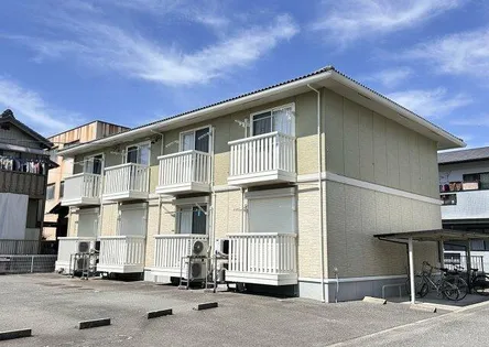 オリーブ ガーデン【2階】の外観