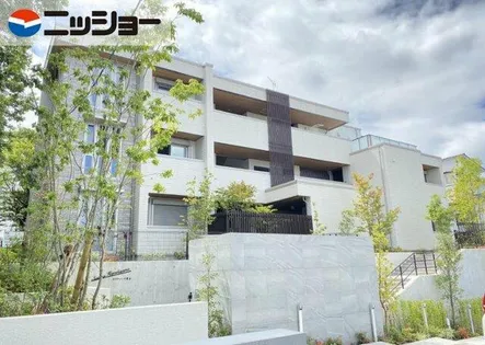 サスティーナ東山の画像