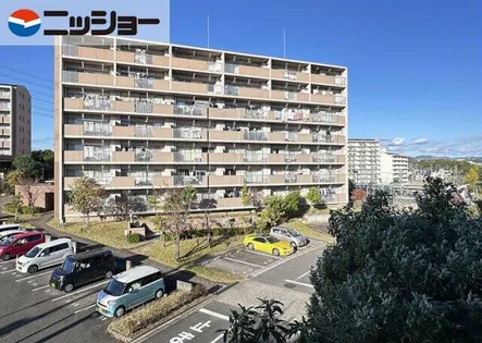 サンコート桃花台C棟【1階】の外観