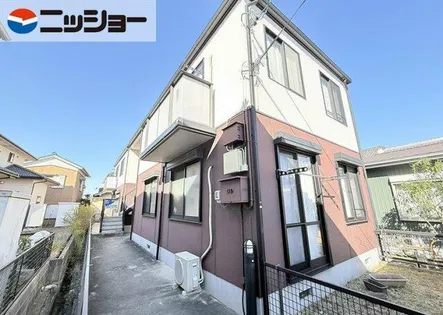 ファミールA&F【2階】の外観