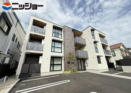 ホワイトベースの画像