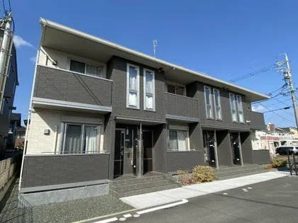 エレガンス三本木【2階】の外観