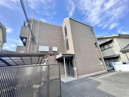 ニドムコートの画像